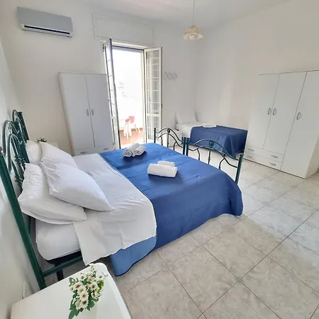 Casette A Un Passo Dal Mare Apartment *